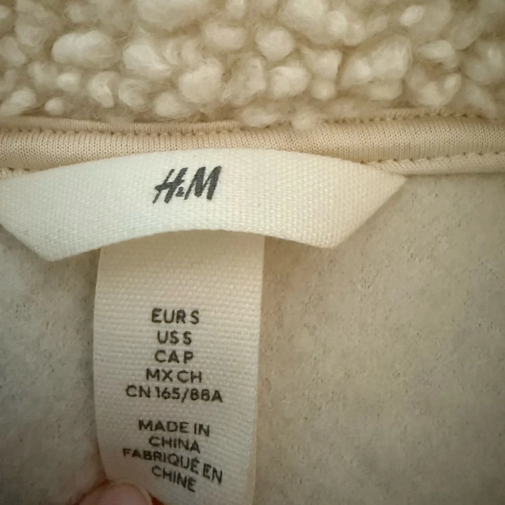 H&M Cream Sherpa Jacket With Chest Pocket Small